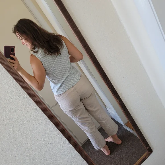 Perfect Spring button down - Picture 5 of 6